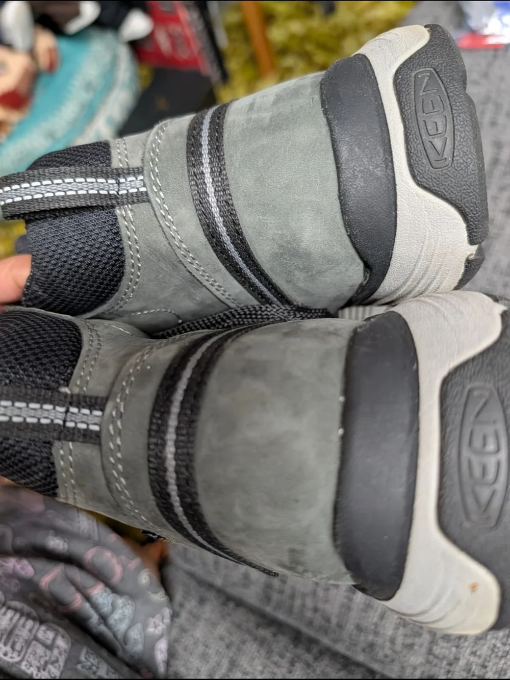 Keen Men's Gray Lace-Up Hiking Boots